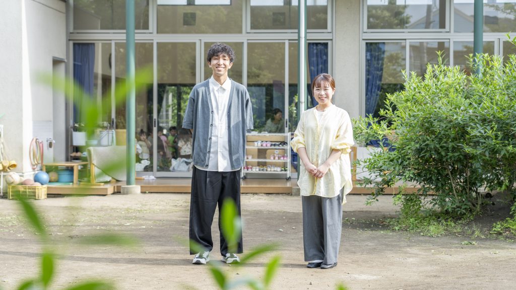 『成瀬くりの家保育園』の保育士・橋本梨沙さんと、『しぜんの国保育園』の保育士・高原潤さん